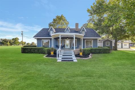 3470 Azalea Street Brenham TX 77833