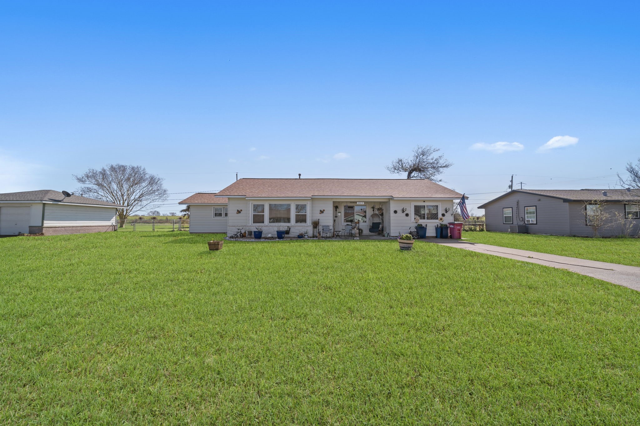 2013 N Avenue G Freeport TX 77541