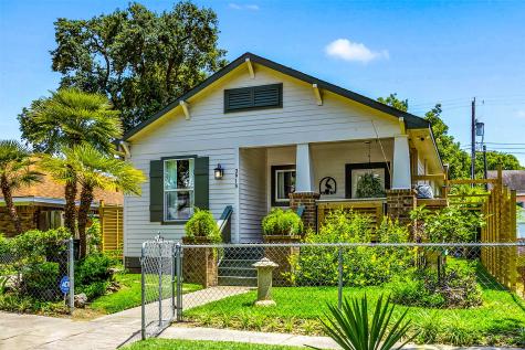 3915 Avenue M 1/2 Galveston TX 77550