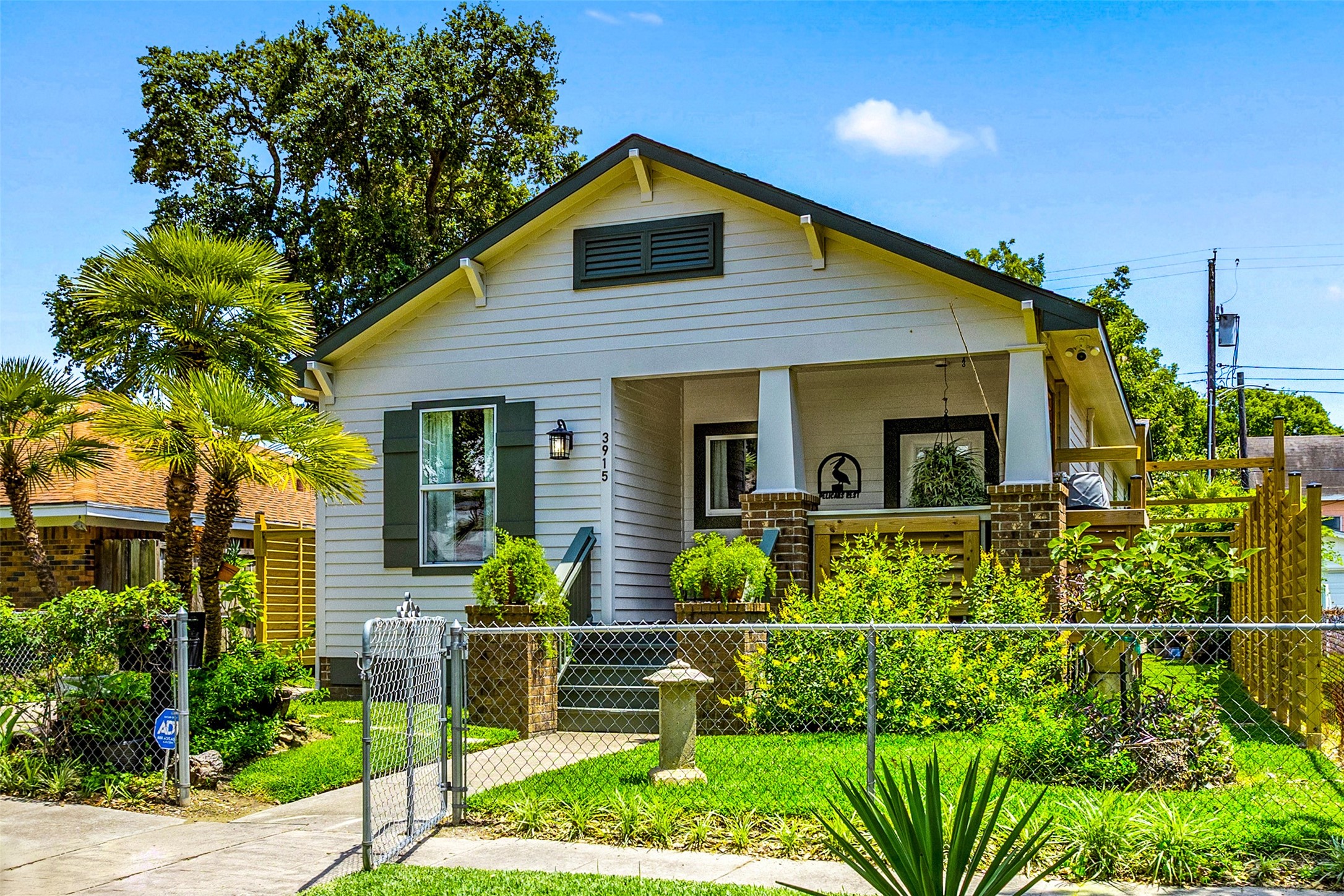 3915 Avenue M 1/2 Galveston TX 77550