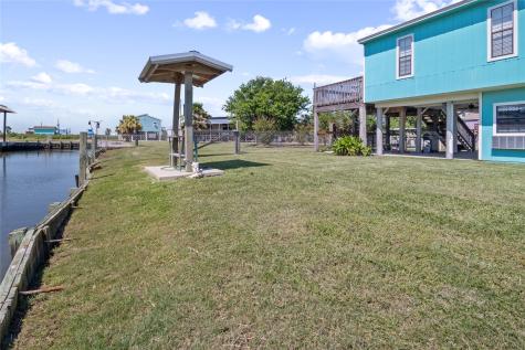 1106 Helen Dowdy Crystal Beach TX 77650