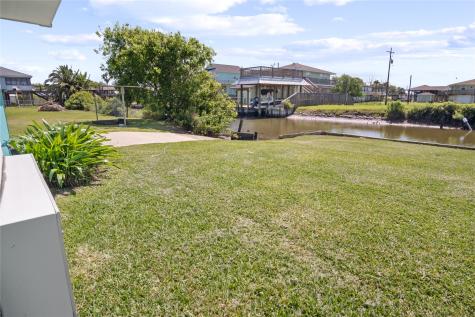 1106 Helen Dowdy Crystal Beach TX 77650