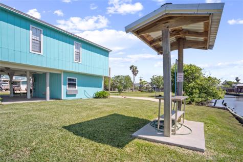 1106 Helen Dowdy Crystal Beach TX 77650