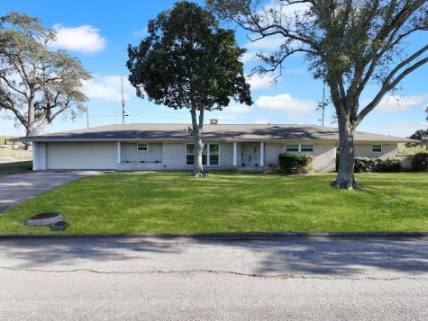 4412 Lakeshore Drive Port Arthur TX 77642