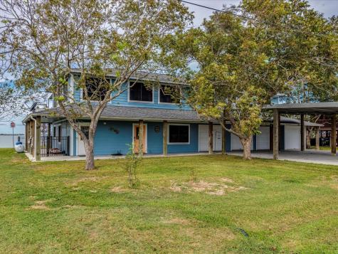 186 Trout Street Palacios TX 77465