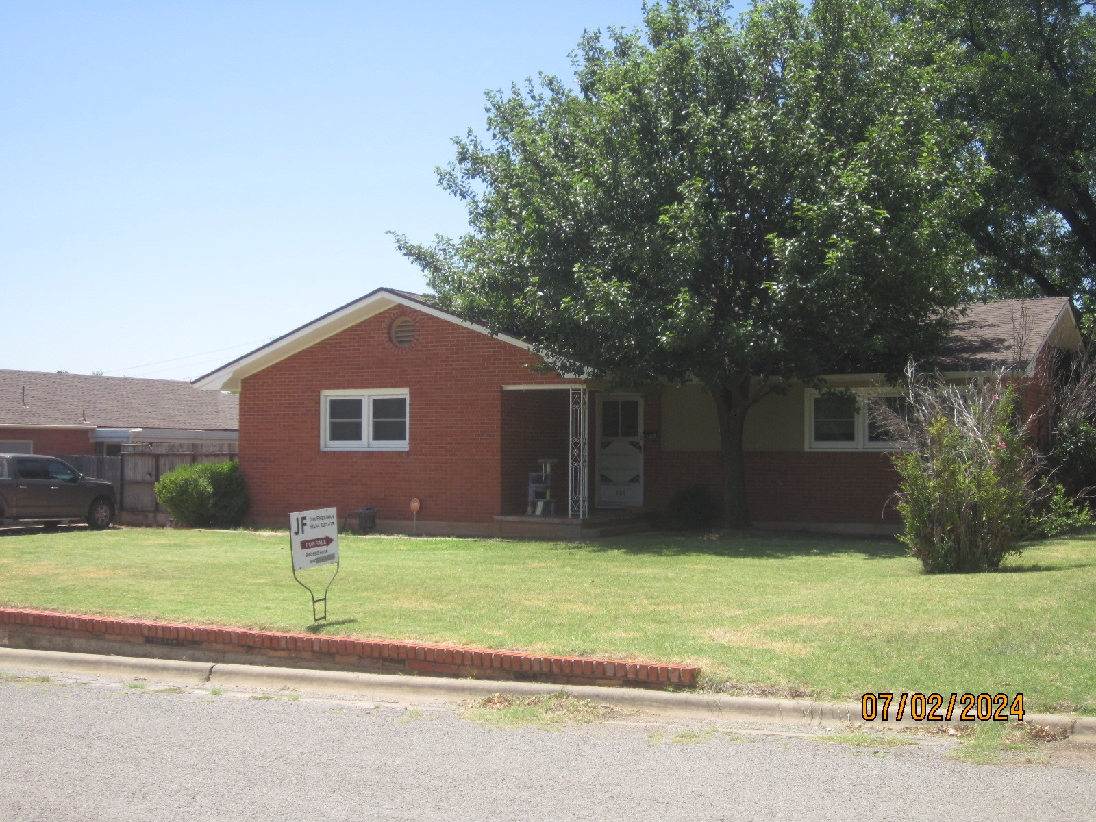 1103 Avenue L NW Childress TX 79201