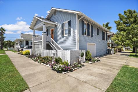 628 13th Street Galveston TX 77550