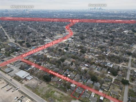 5822 Southwind Street Houston TX 77033