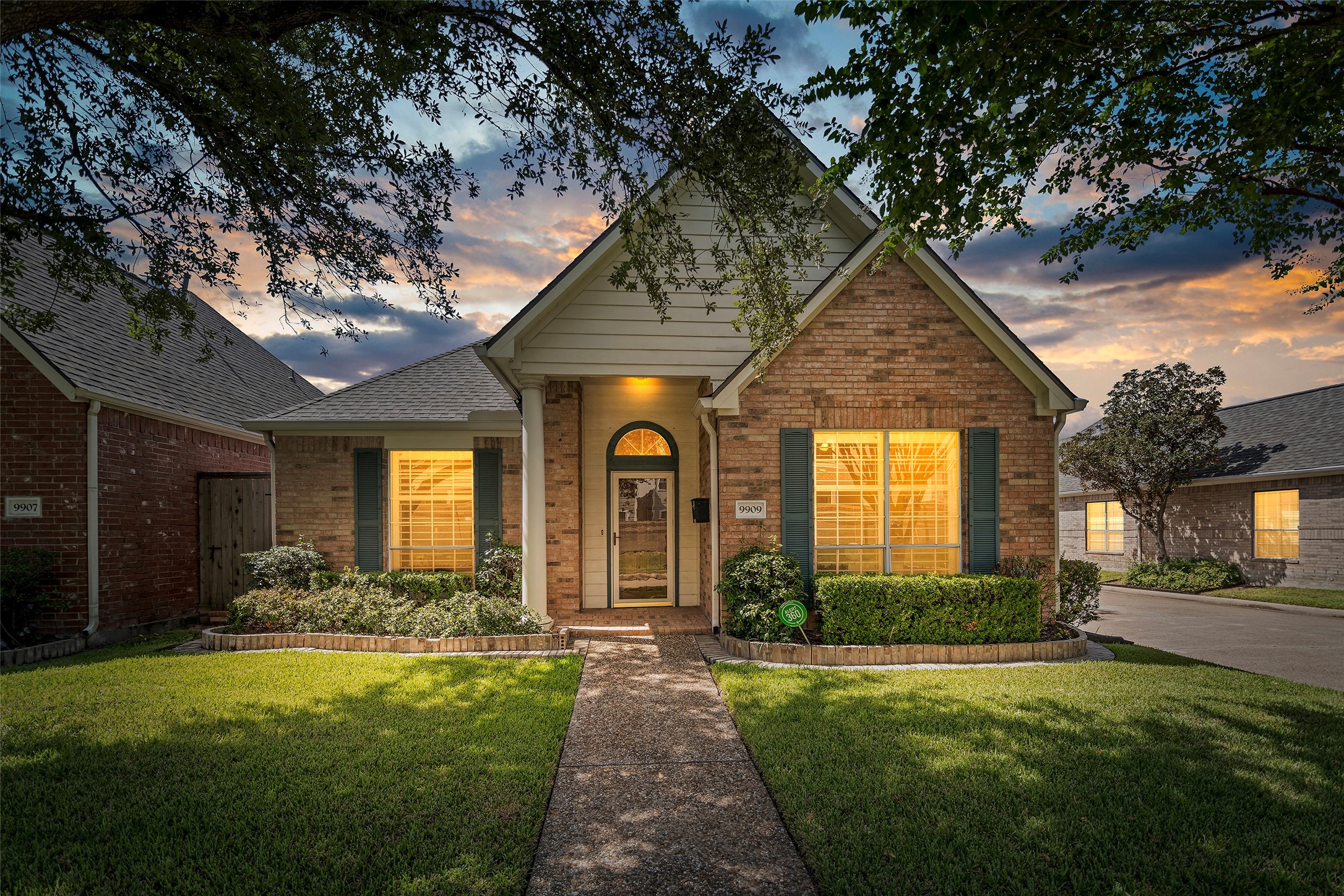 9909 Kemp Forest Drive Houston TX 77080