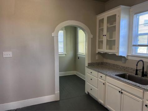 1925 11th Street Port Arthur TX 77640