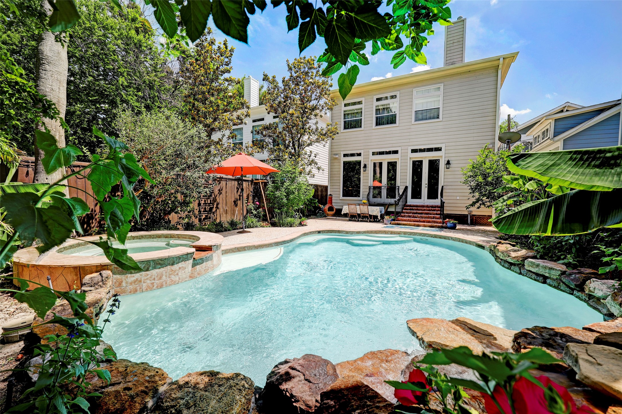 1113 W 16th Street B Houston TX 77008