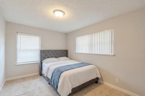 5637 Wood Creek Way Houston TX 77017