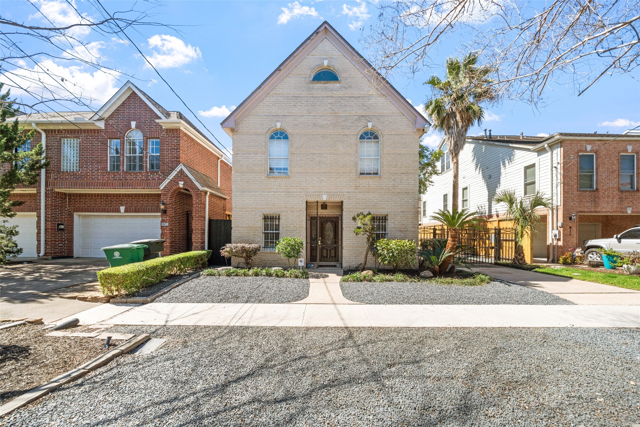 909 Birdsall Street Houston TX 77007