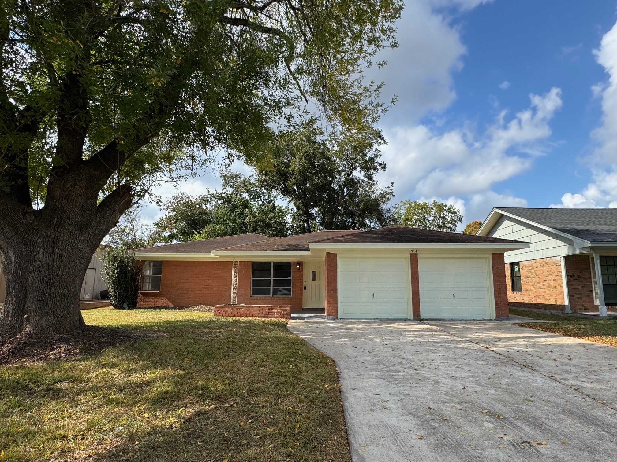 1914 Firwood Drive Pasadena TX 77502