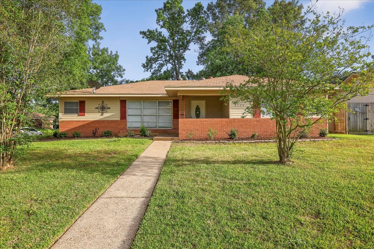 5235 Laurel Street Beaumont TX 77707