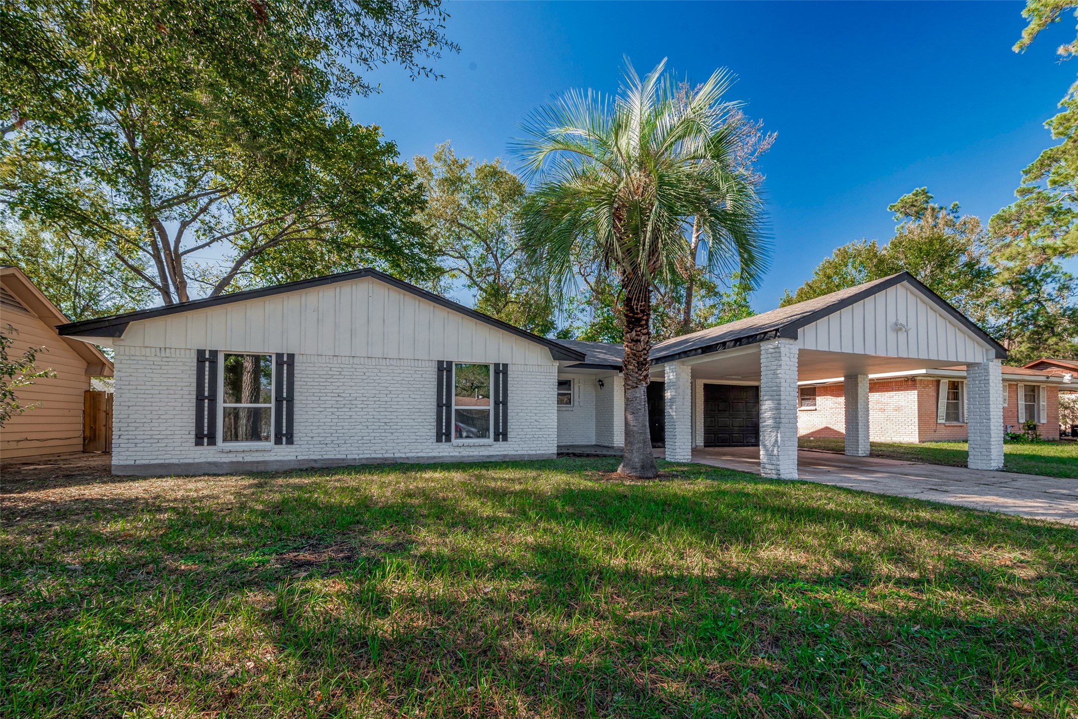 10515 Hollyglen Drive Houston TX 77016