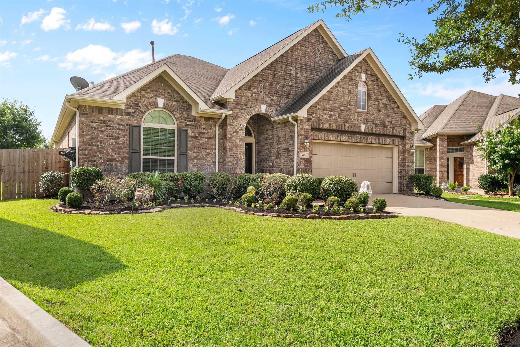 715 Victory Terrace Lane Friendswood TX 77546