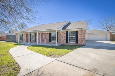 3507 Woodcrest Drive Baytown TX 77521