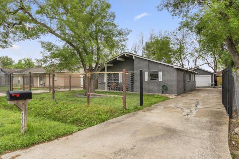 5607 Gatewood Avenue Houston TX 77053