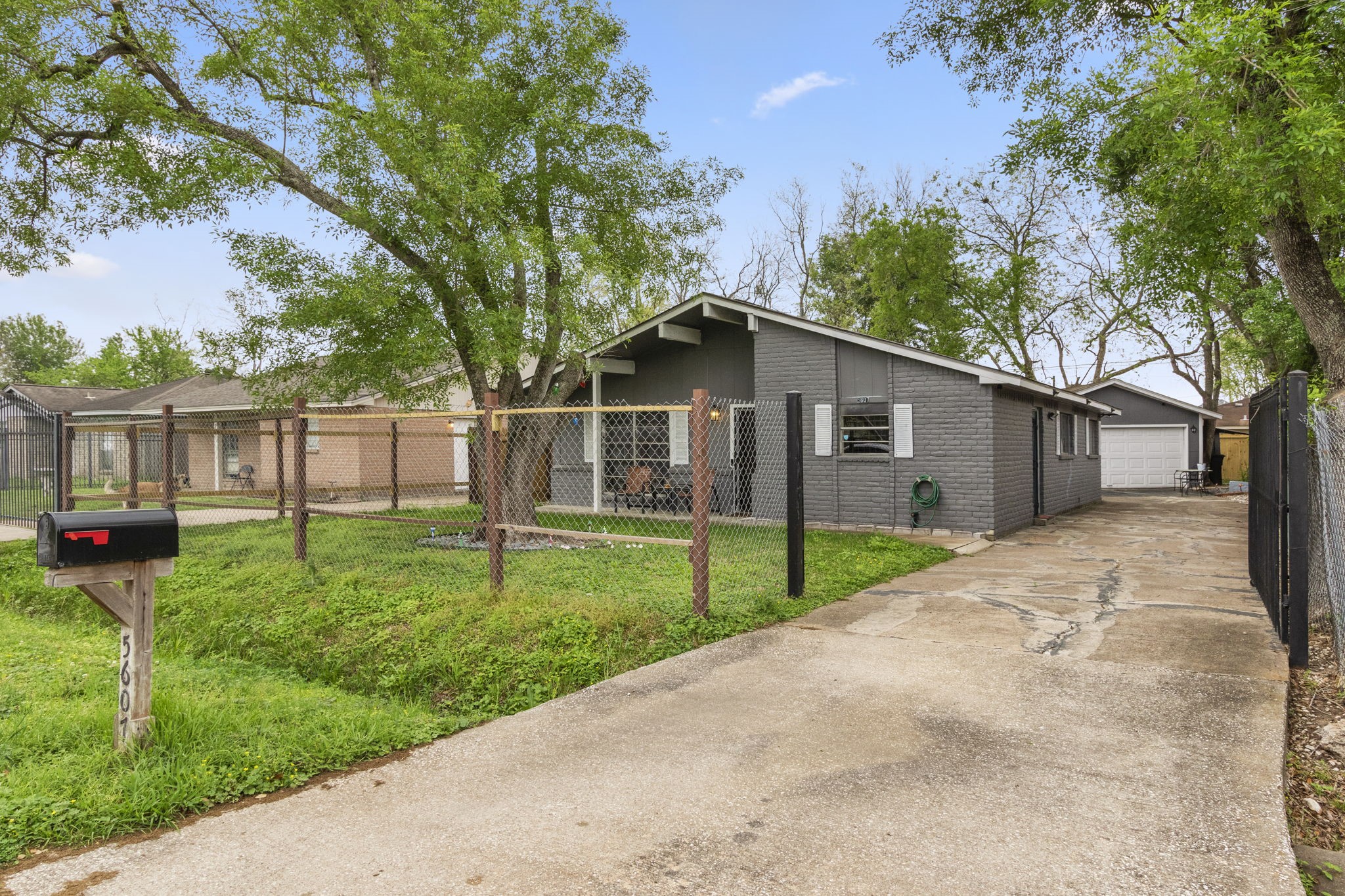 5607 Gatewood Avenue Houston TX 77053