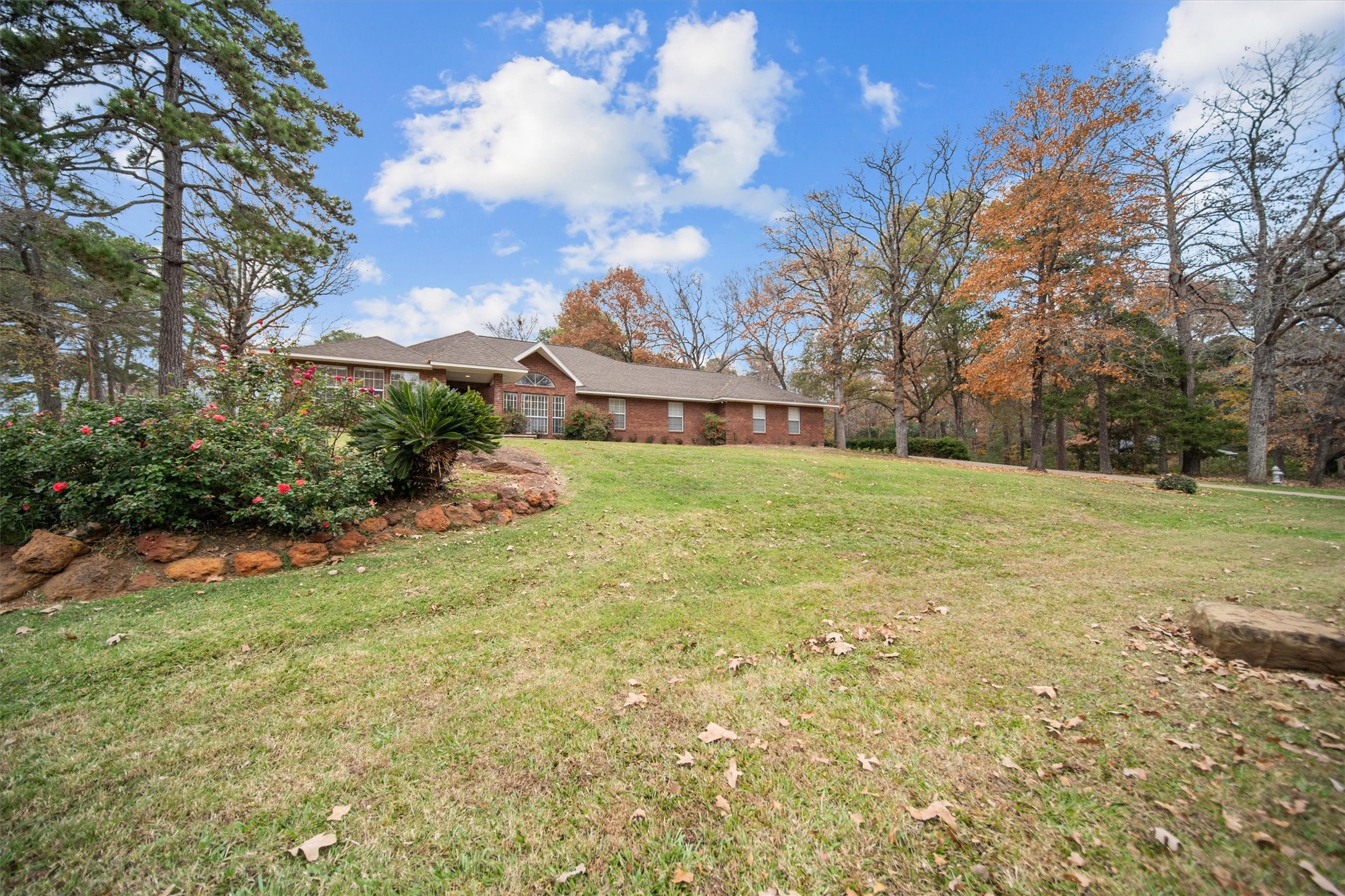 305 Dove Ridge Street Palestine TX 75801