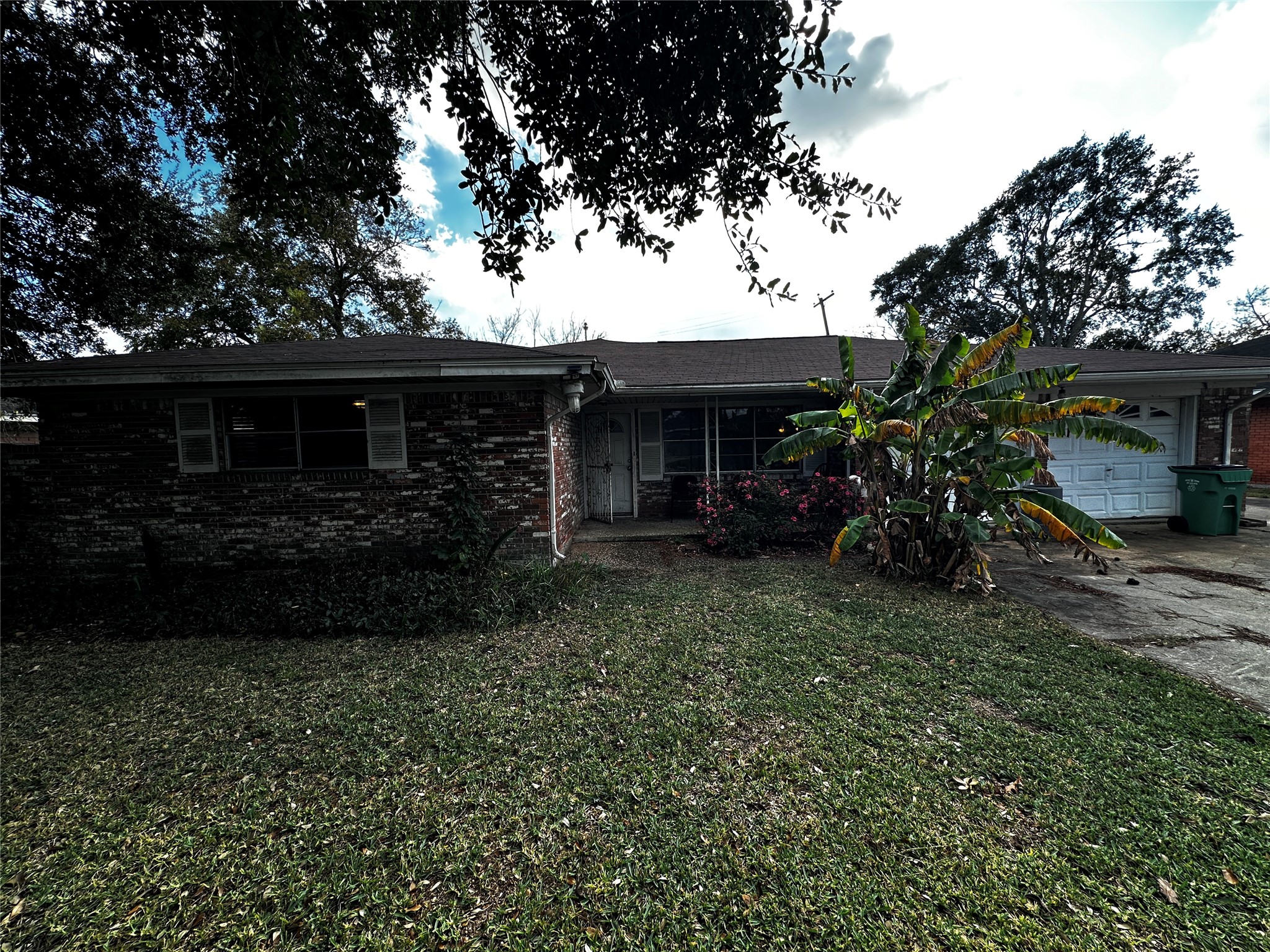 903 Elmwood Drive Baytown TX 77520