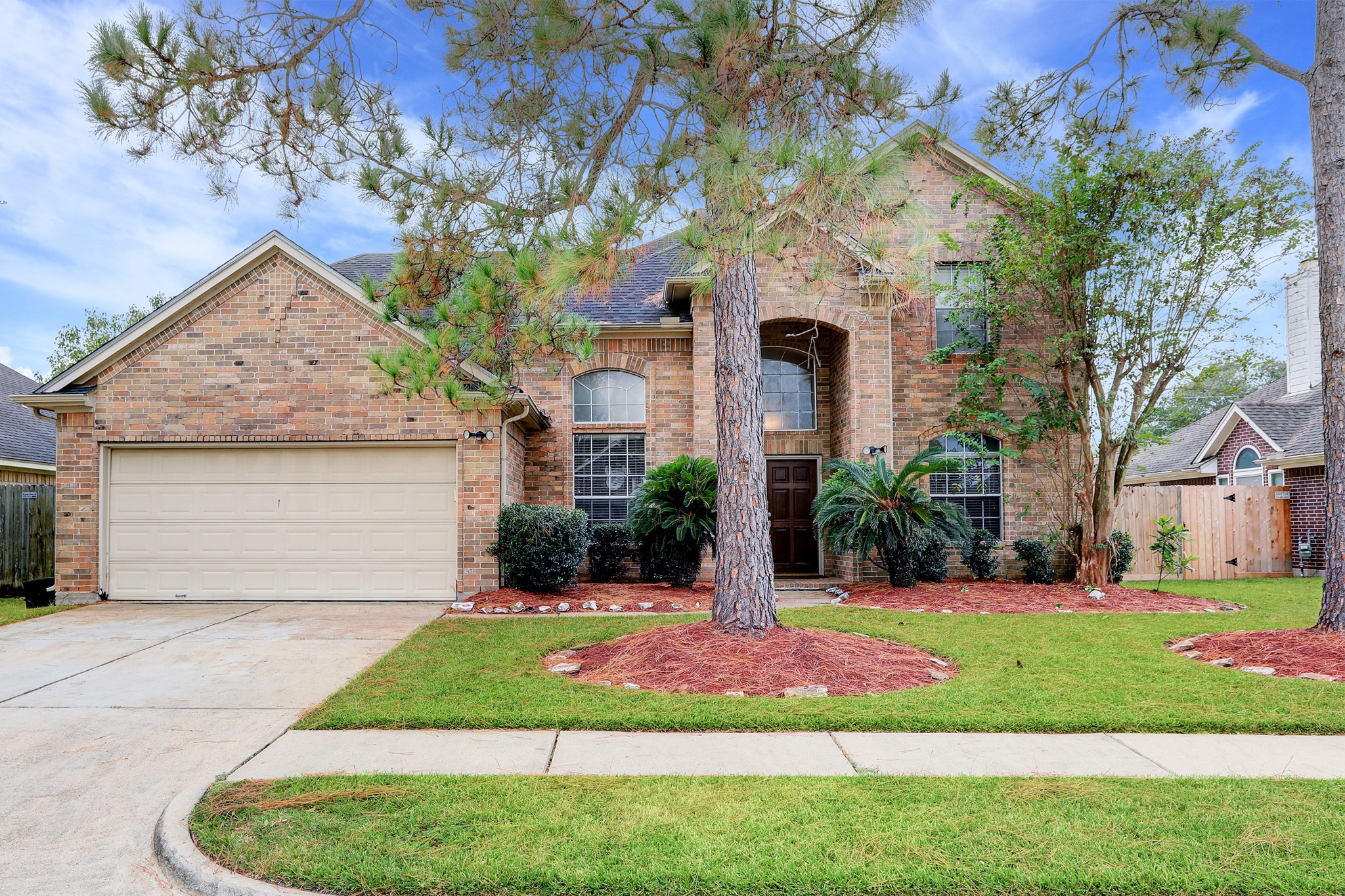 1204 Lake Shore Drive Pearland TX 77581