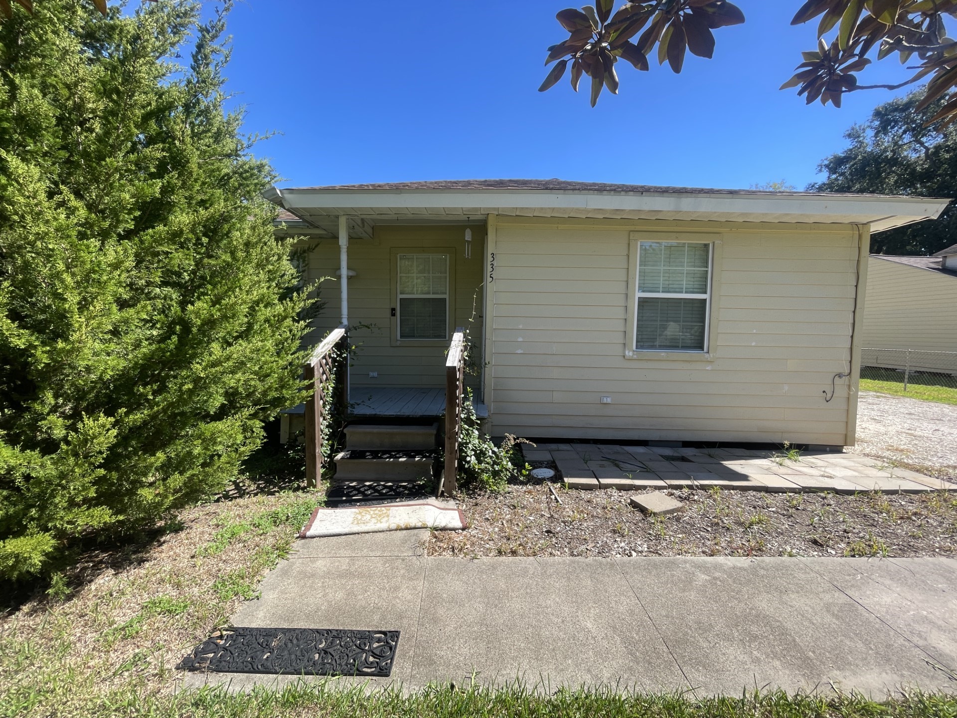 335 Brockman Street Clute TX 77531