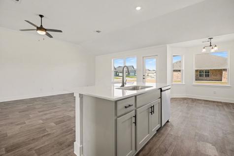 1 Keystone Court Angleton TX 77515