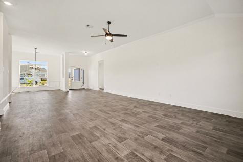 1 Keystone Court Angleton TX 77515
