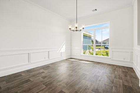 1 Keystone Court Angleton TX 77515