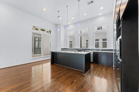 120 Pierce Street Houston TX 77002