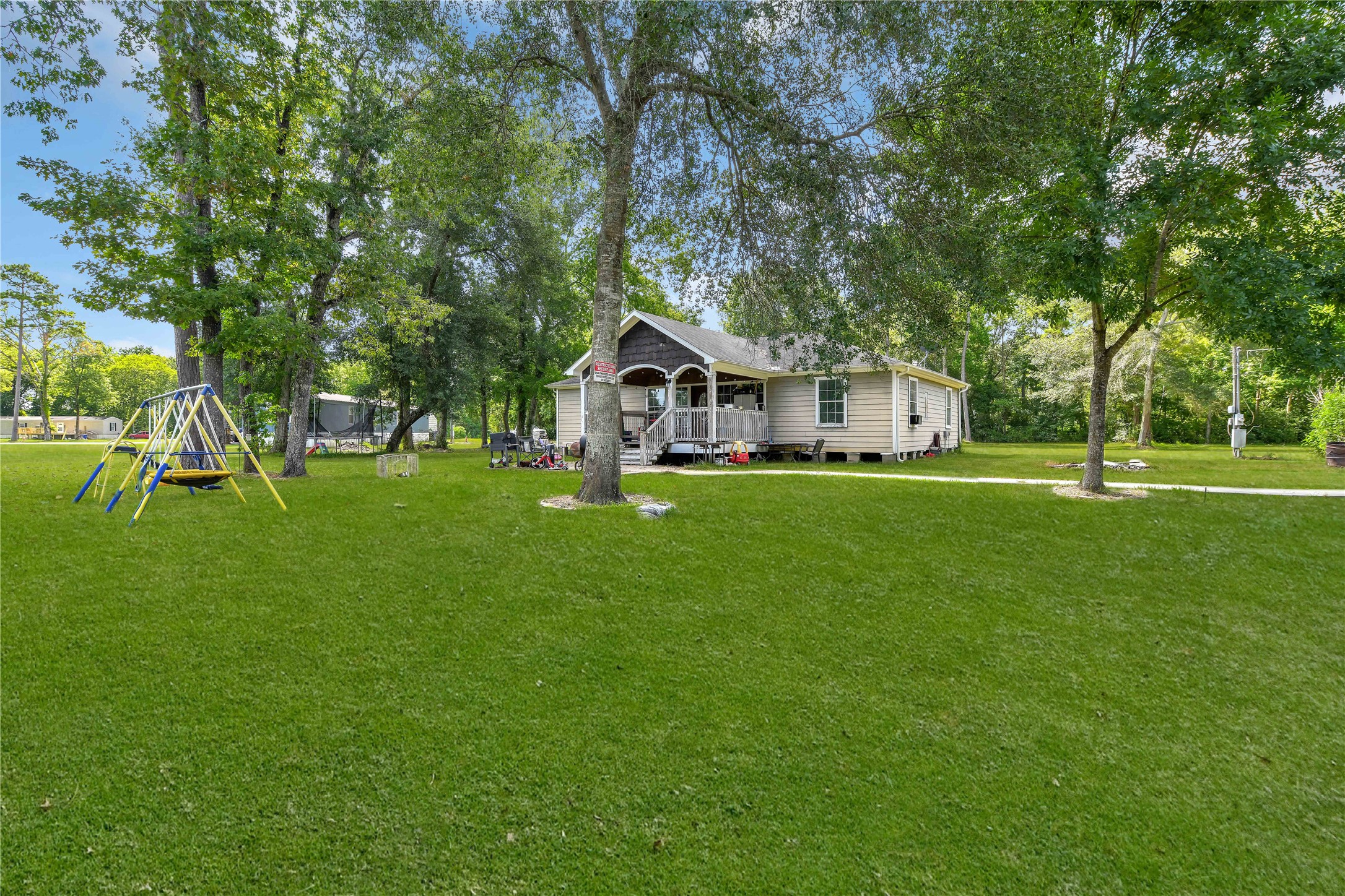 194 County Road 4882 N Dayton TX 77535