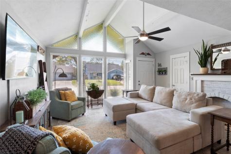 2002 Savanna Court S League City TX 77573