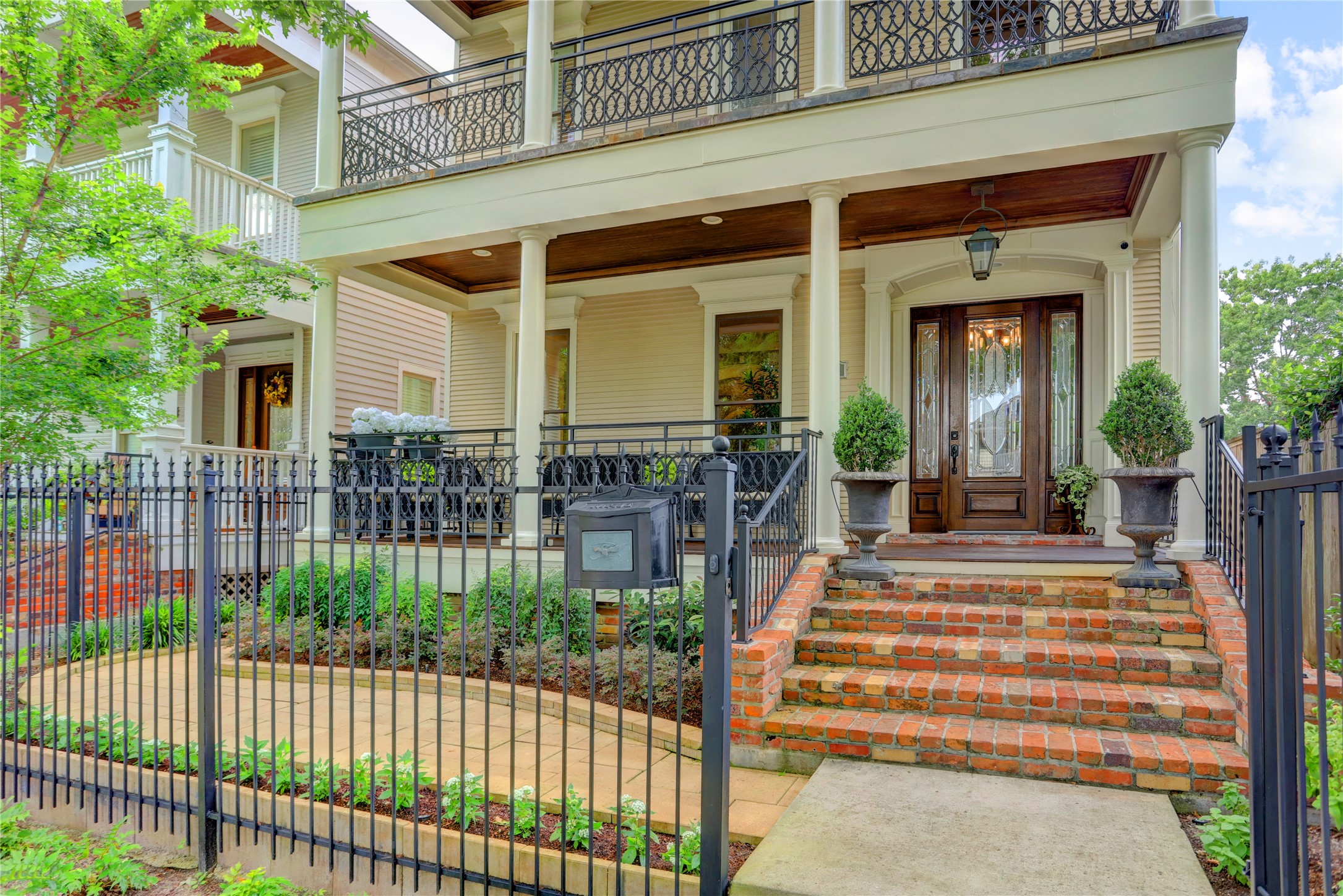 1229 Nicholson Street Houston TX 77008