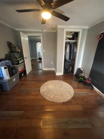 105 N Carver Street Edna TX 77957