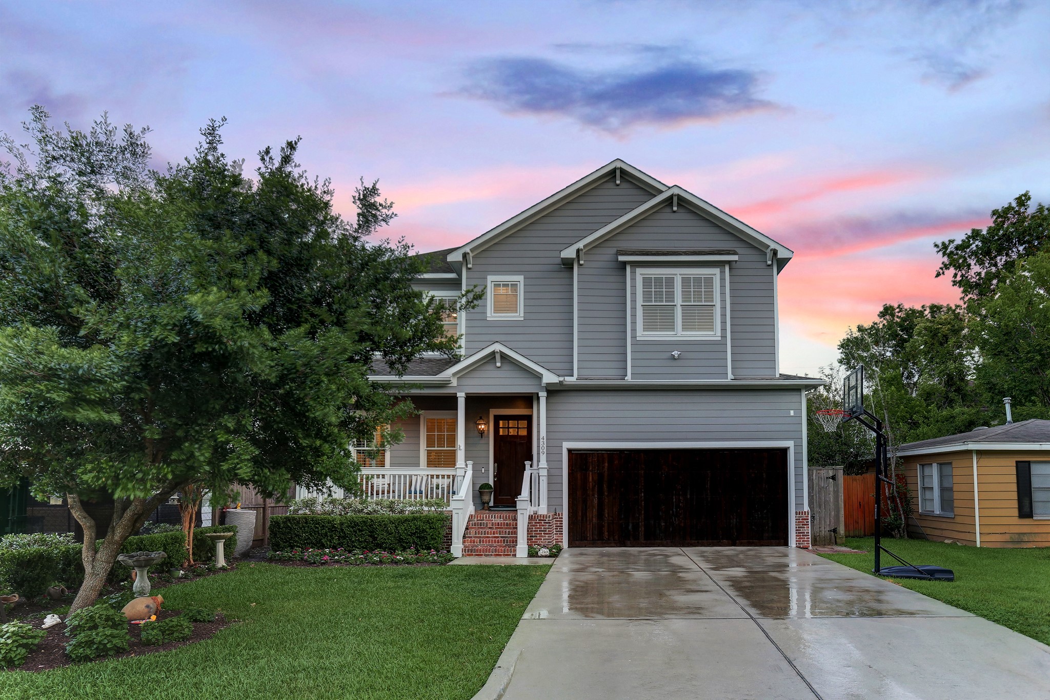 4309 Ione Street Bellaire TX 77401