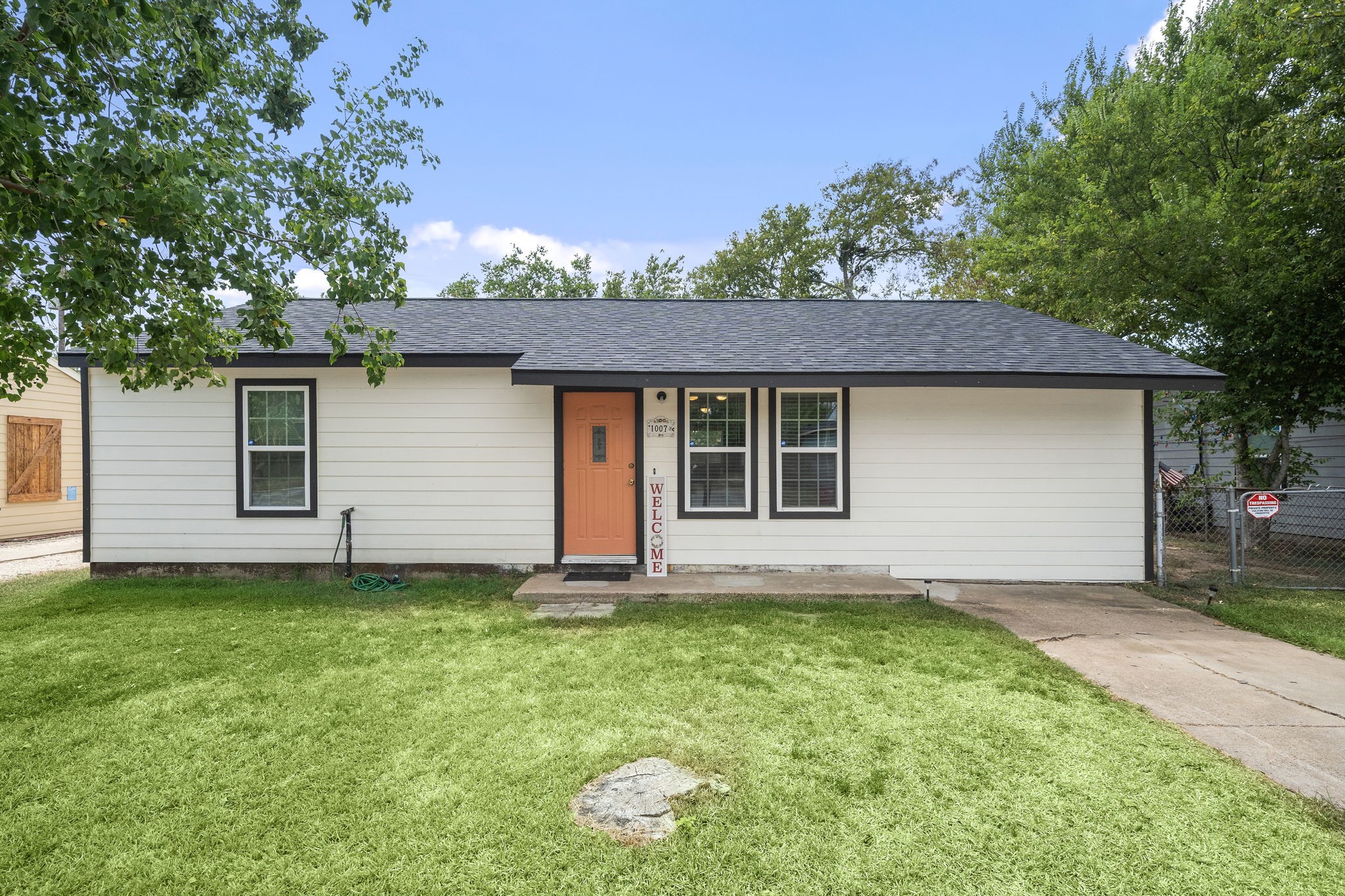 1007 W 10th Street Freeport TX 77541