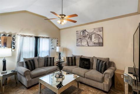 1541 3rd Street Hempstead TX 77445