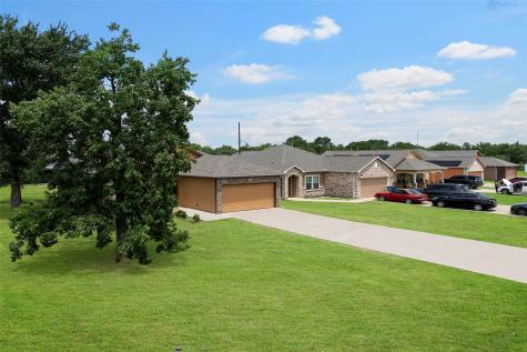 1541 3rd Street Hempstead TX 77445