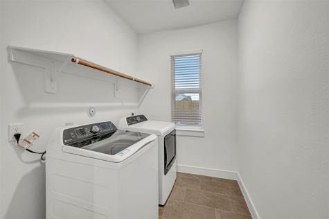 12122 Autumn Leaf Drive Mont Belvieu TX 77535