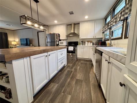 7715 Walnut Tree Lane Plantersville TX 77363