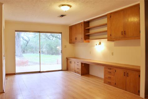1630 Montezuma Street Columbus TX 78934
