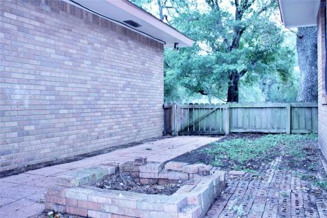 1630 Montezuma Street Columbus TX 78934