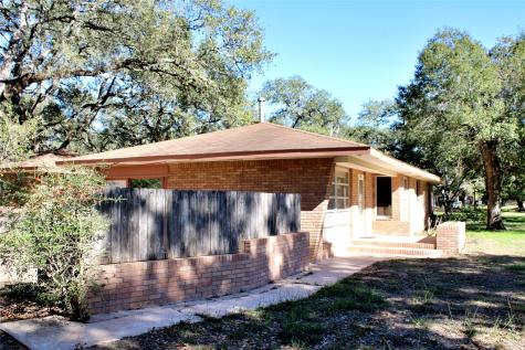 1630 Montezuma Street Columbus TX 78934