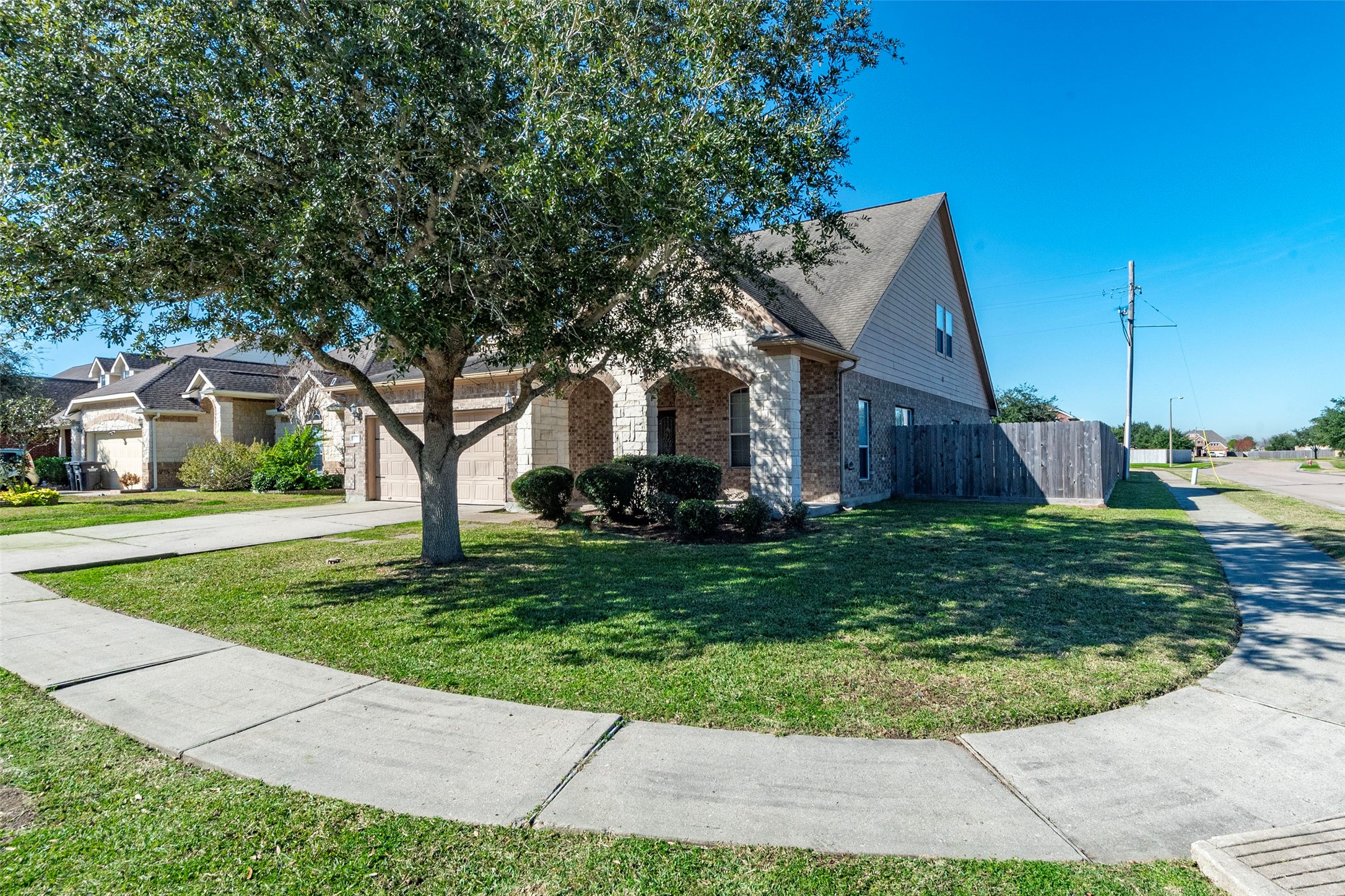 1031 Luke Drive Alvin TX 77511