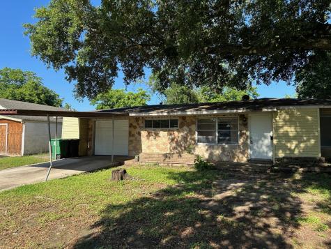 7611 Belgard Street Houston TX 77033
