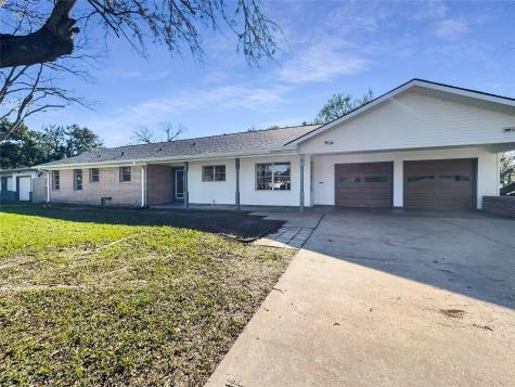 927 22nd Avenue N Texas City TX 77590