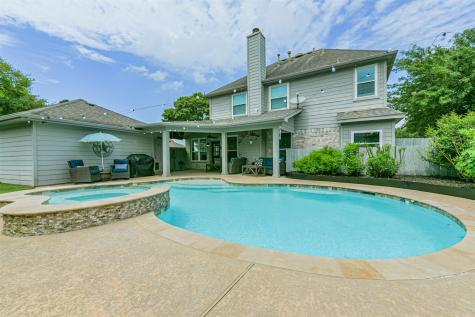1802 Valero Street Friendswood TX 77546