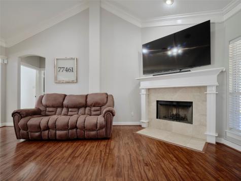 9315 Anna Street Needville TX 77461